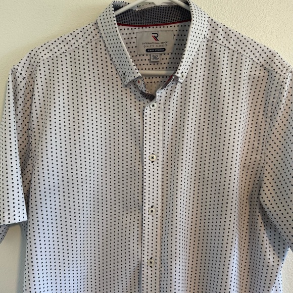 International Report Blue Patterned Shirt Size XL - Picture 2 of 5